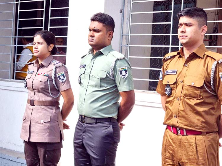 ইউনিটেও থাকছে না ভিন্নতা, একই পোশাক পরবেন সব পুলিশ সদস্য